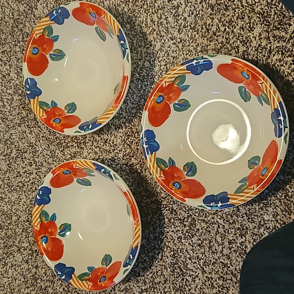 Set of 3 coupe cereal bowls. Corsica by Newcor. Vintage 70s